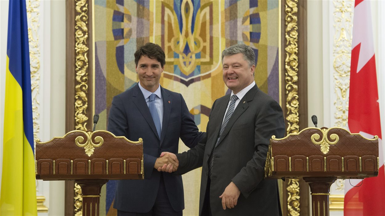 Justin Trudeau et Petro Porochenko lors de la conférence de presse