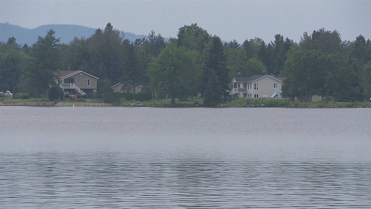 LacKénogami un moratoire sur l’achat des terrains est dénoncé par