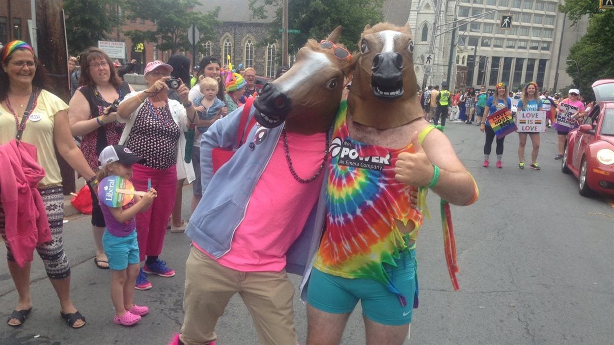 Halifax célèbre la diversité avec un grand défilé de la fierté Radio