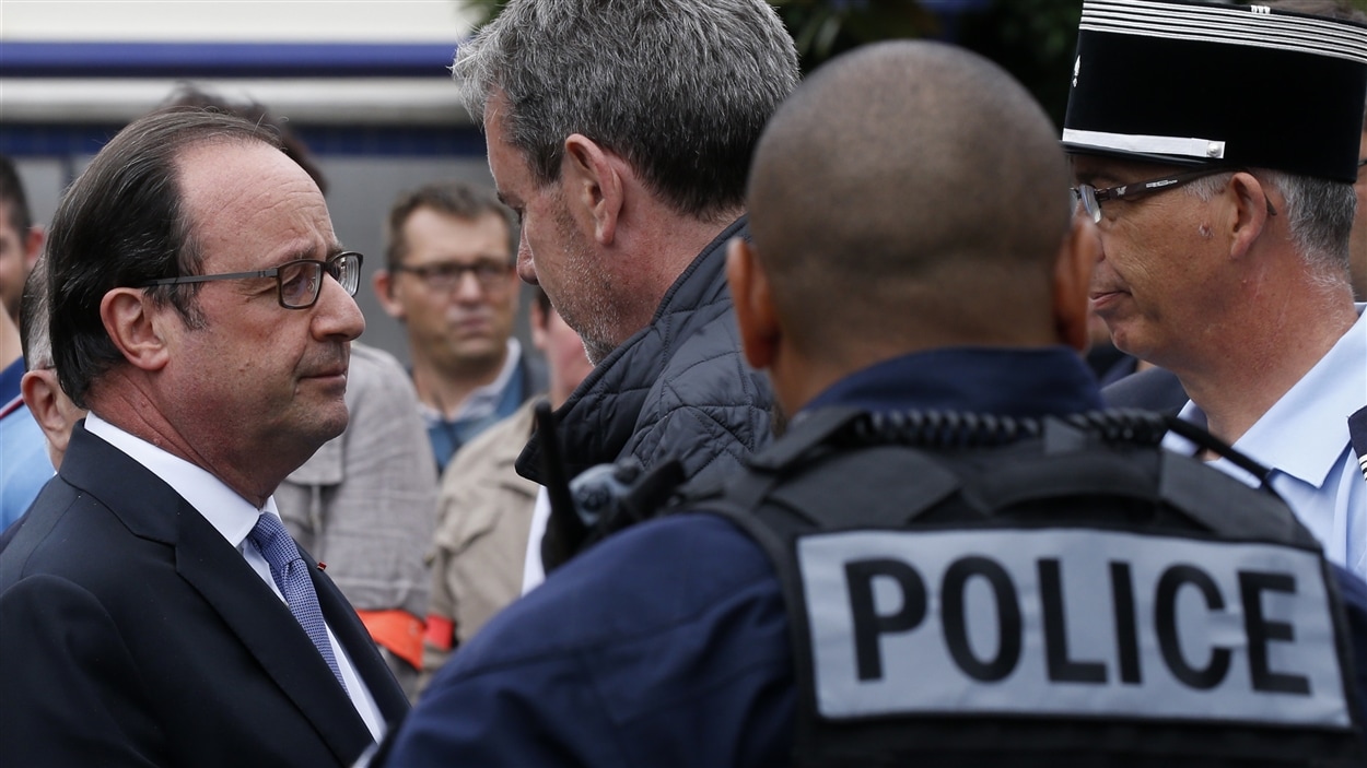 Le président français a condamné l'attaque de l'église à Saint-Etienne-du-Rouvray.