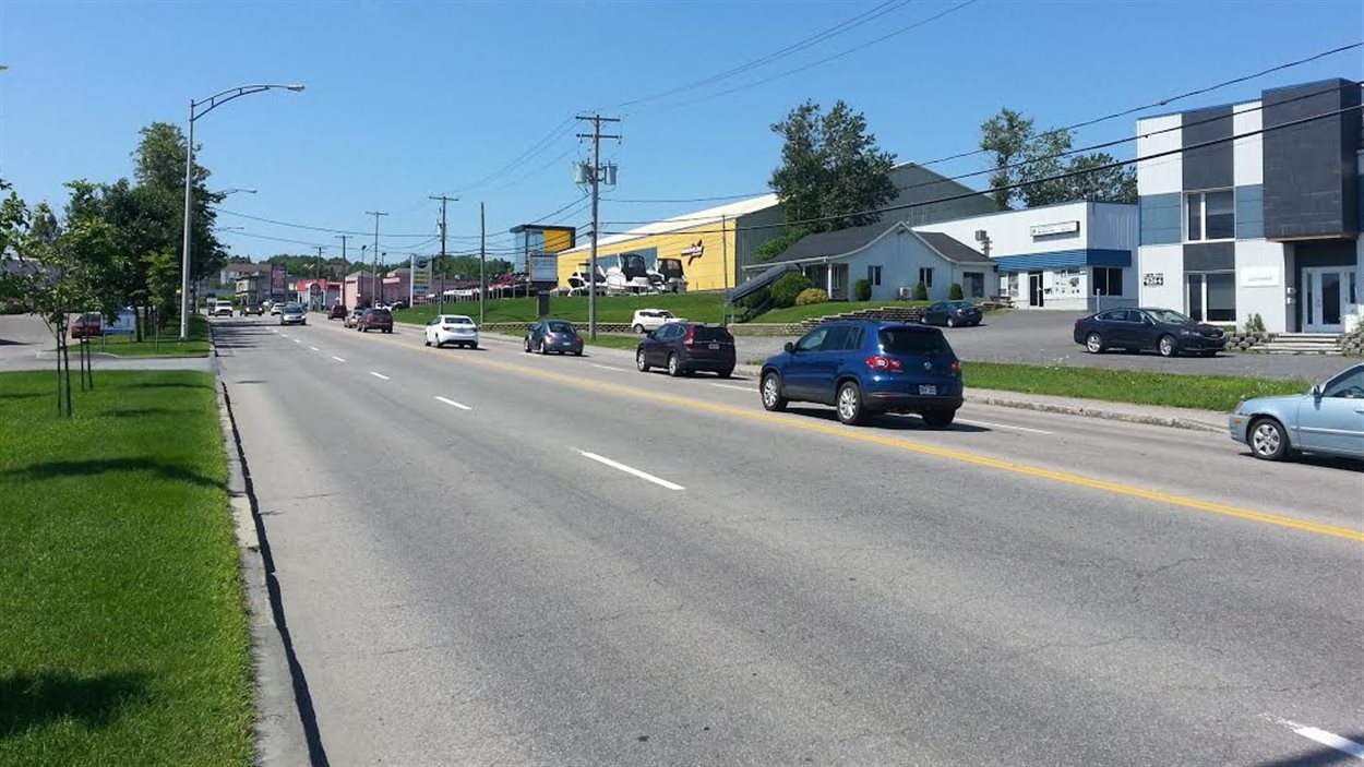 L'AncienneLorette s'attaque à l'apparence du boulevard Hamel Radio