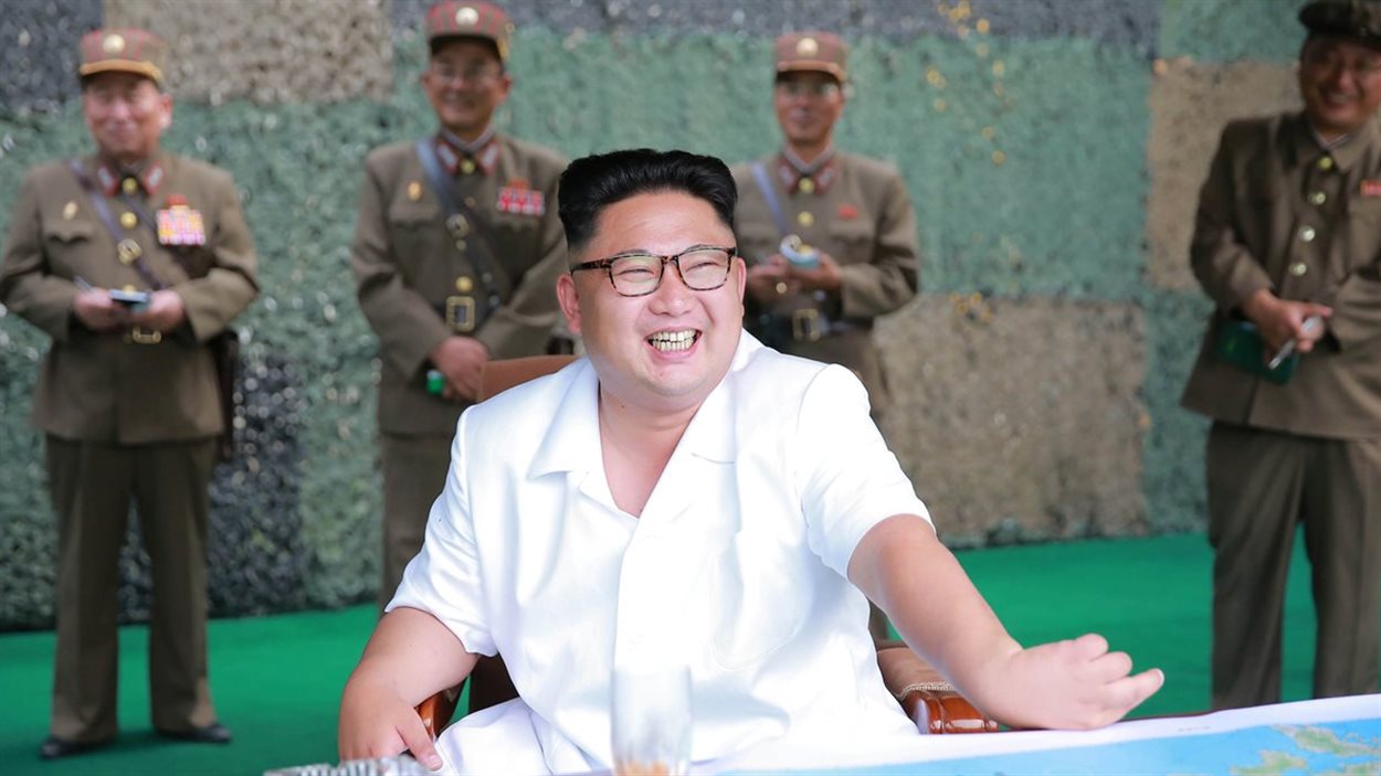 Une photo de Kim Jong-un lors d'un exercice de tir balistique. Date indéterminée