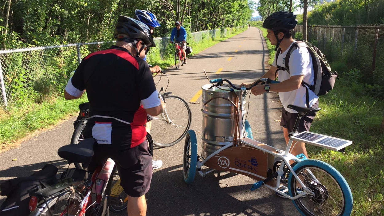 Une Brigade A Velo Pour Mieux Consommer L Eau Radio Canada Ca