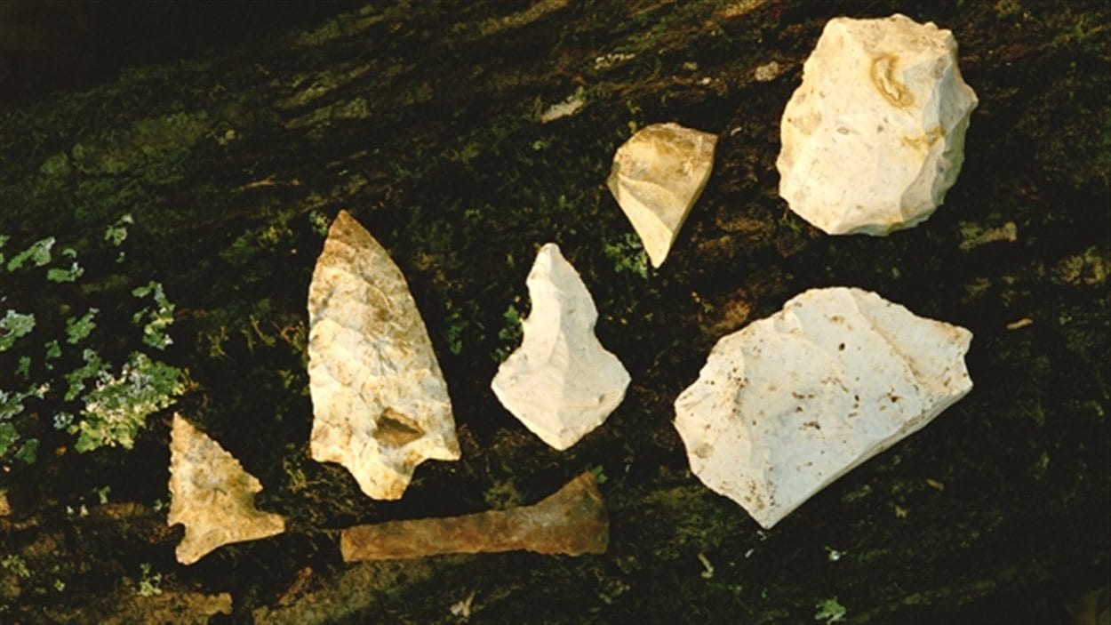 Les premiers américains ont laissé des traces comme ces pointes de flèches.