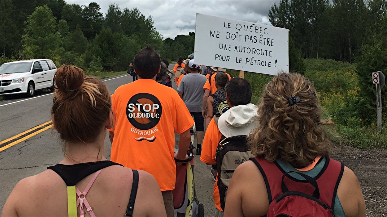 Des dizaines de marcheurs se rendront à Ottawa pour dénoncer le projet d'oléoduc Énergie Est.
