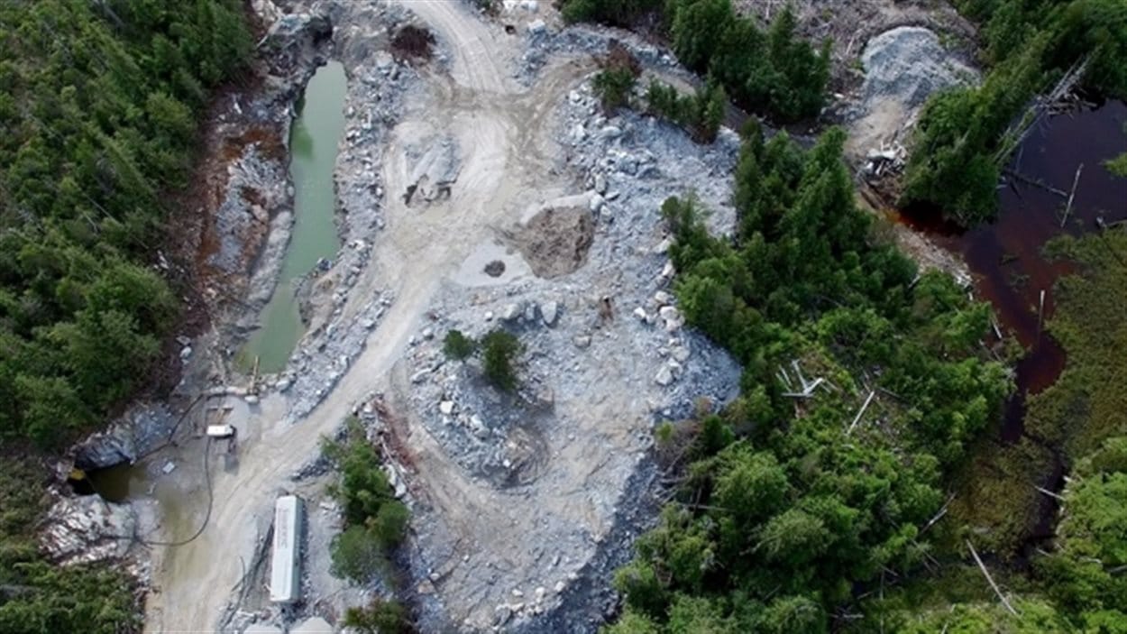 La mine d'or de l'île du détroit d'Hecate, près de Haida Gwaii, en Colombie-Britannique.