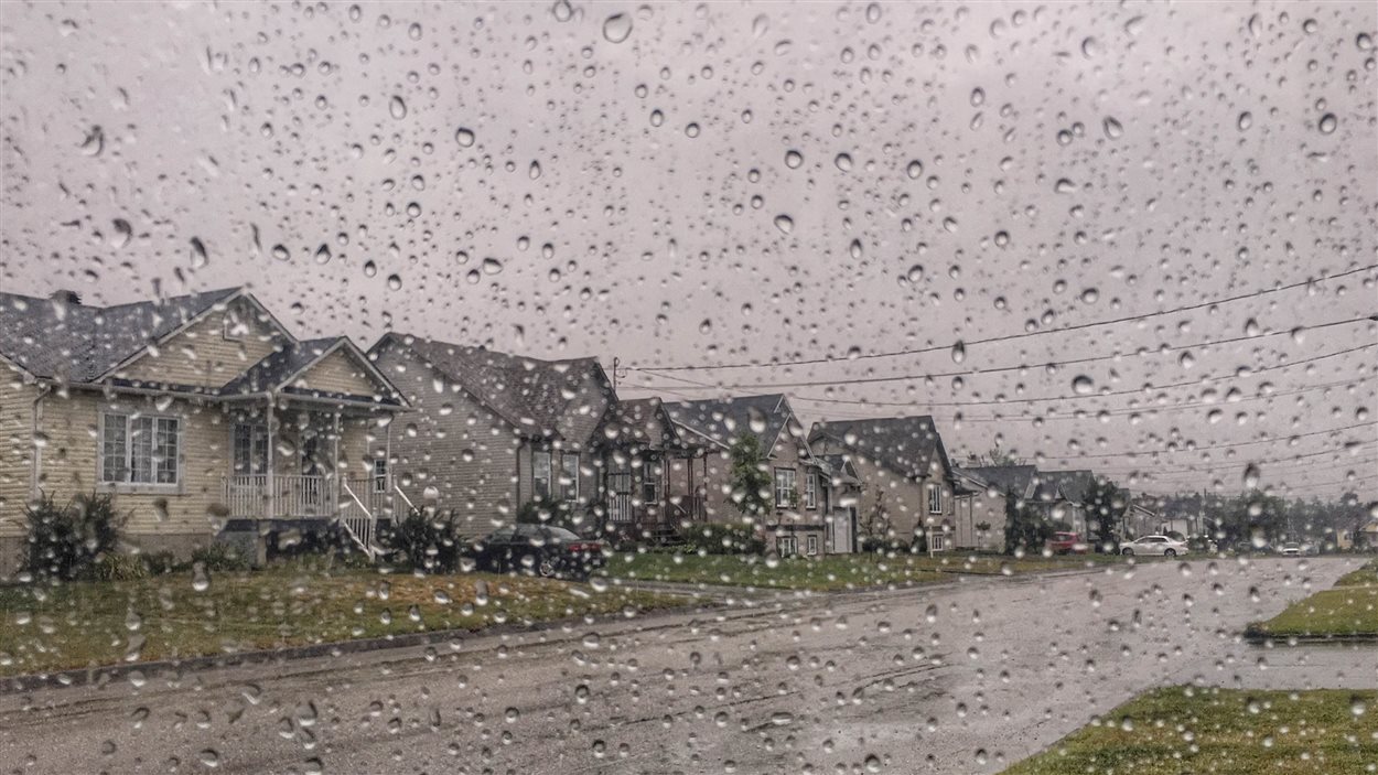 Inondations A Drummondville Plus De 56 Mm De Pluie 160 Maisons Touchees Radio Canada Ca