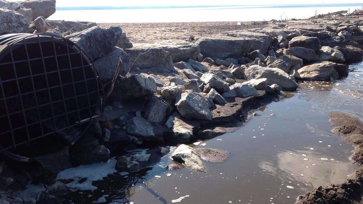 Déversement dans le lac Saint-Jean