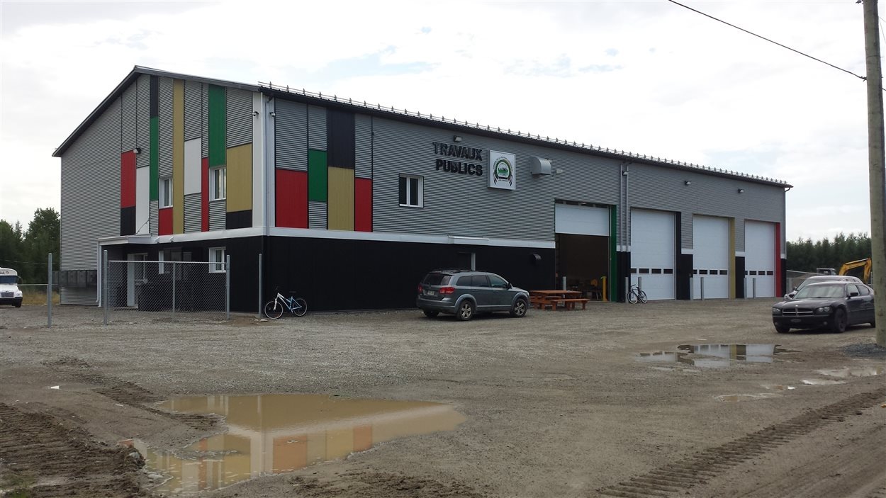 Nouveau garage municipal de LacSimon plus qu'un simple lieu de