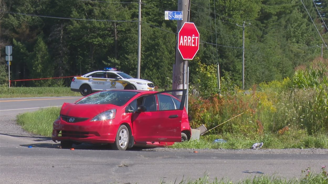 Deux personnes ont perdu la vie dans un accident survenu à Drummondville, vendredi