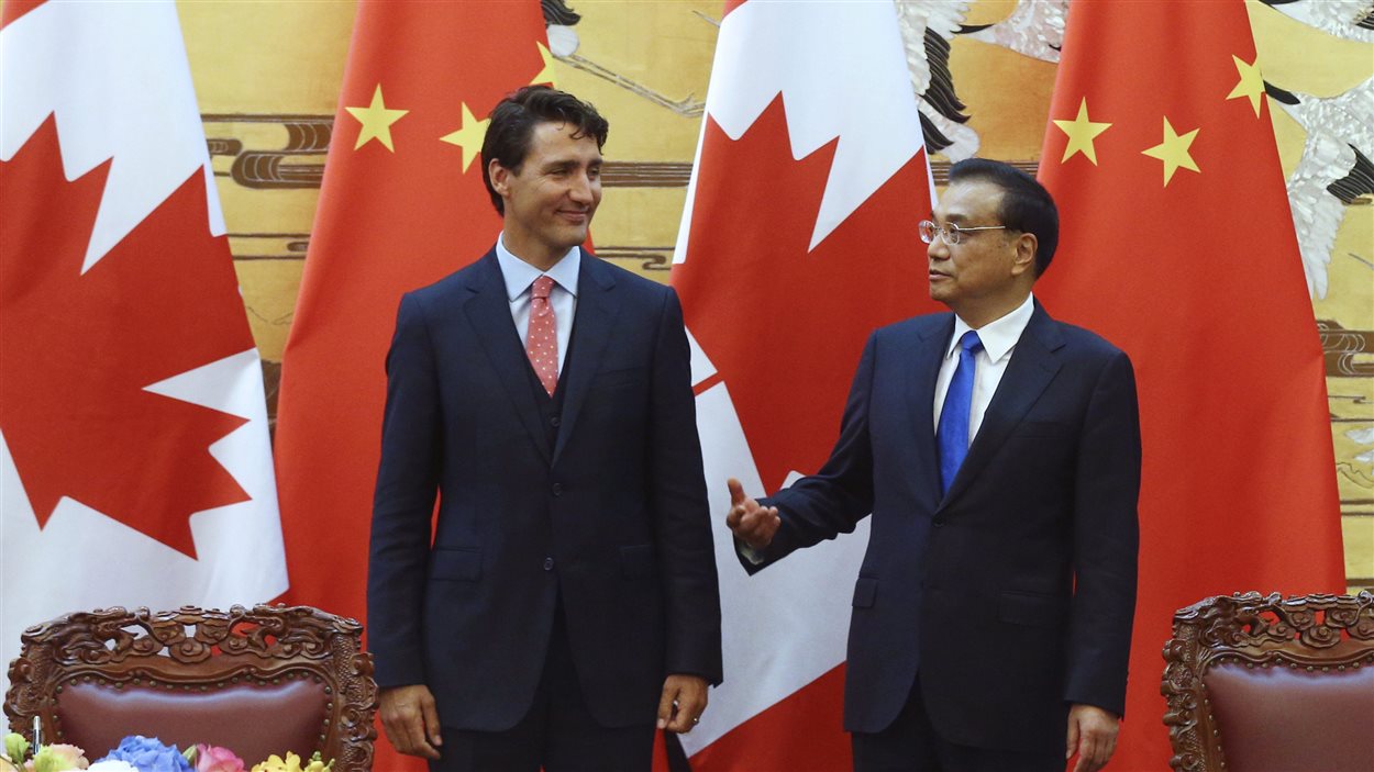 Le premier ministre canadien Justin Trudeau et le premier ministre chinois Li Keqiang.