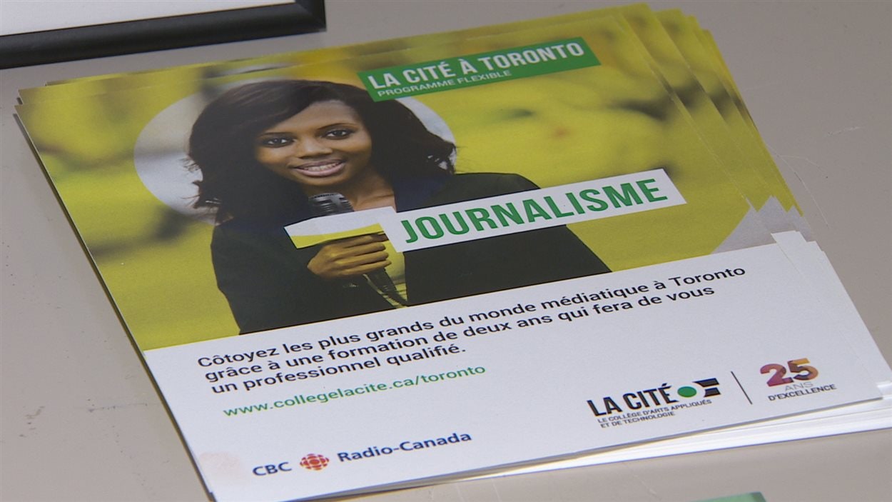 Publicité sur le programme de journalisme