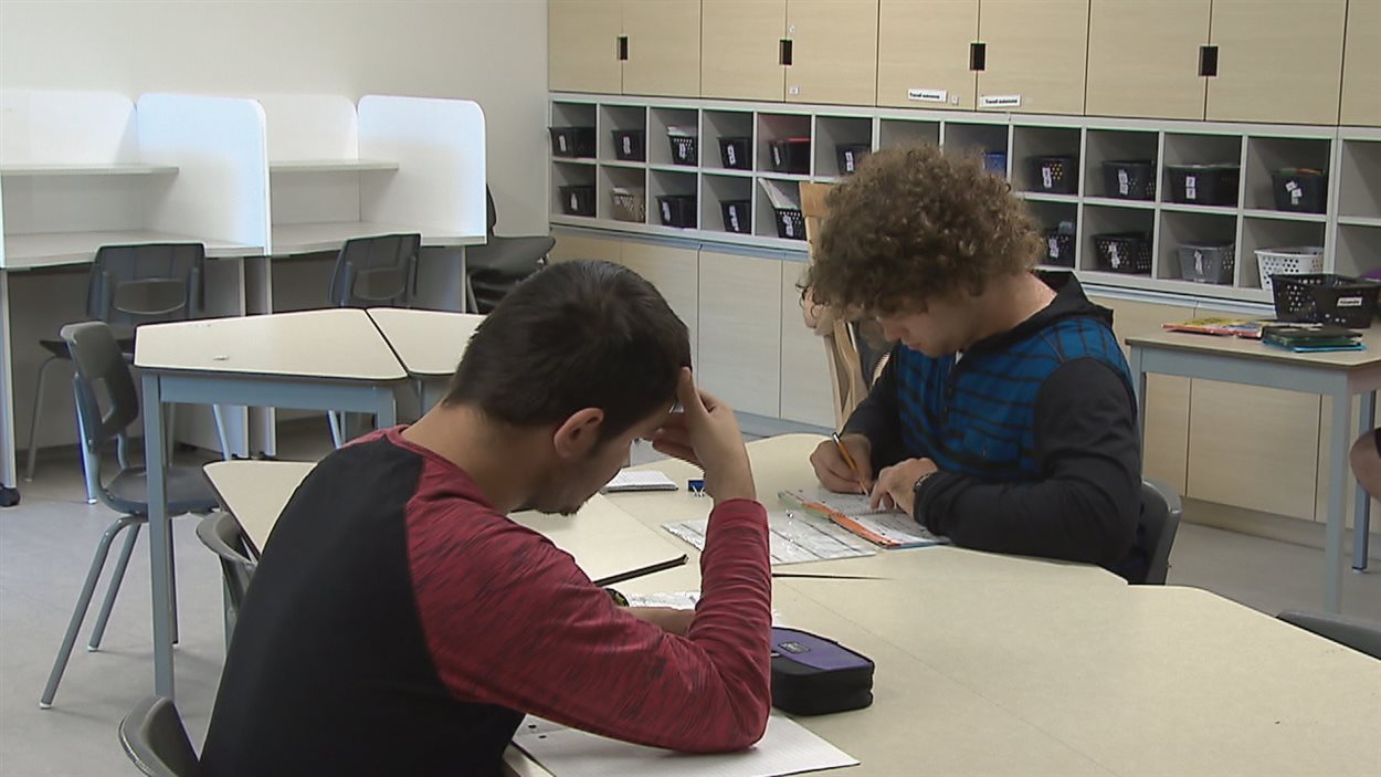 Les jeunes qui étudient à l'école de la Cité participent à des ateleirs pour les préparer au marché du travail.