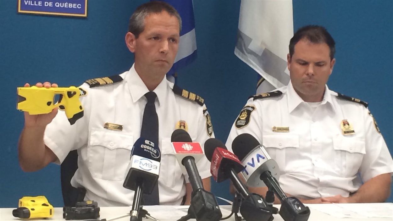 La police de Québec va utiliser davantage le pistolet à impulsion électrique.