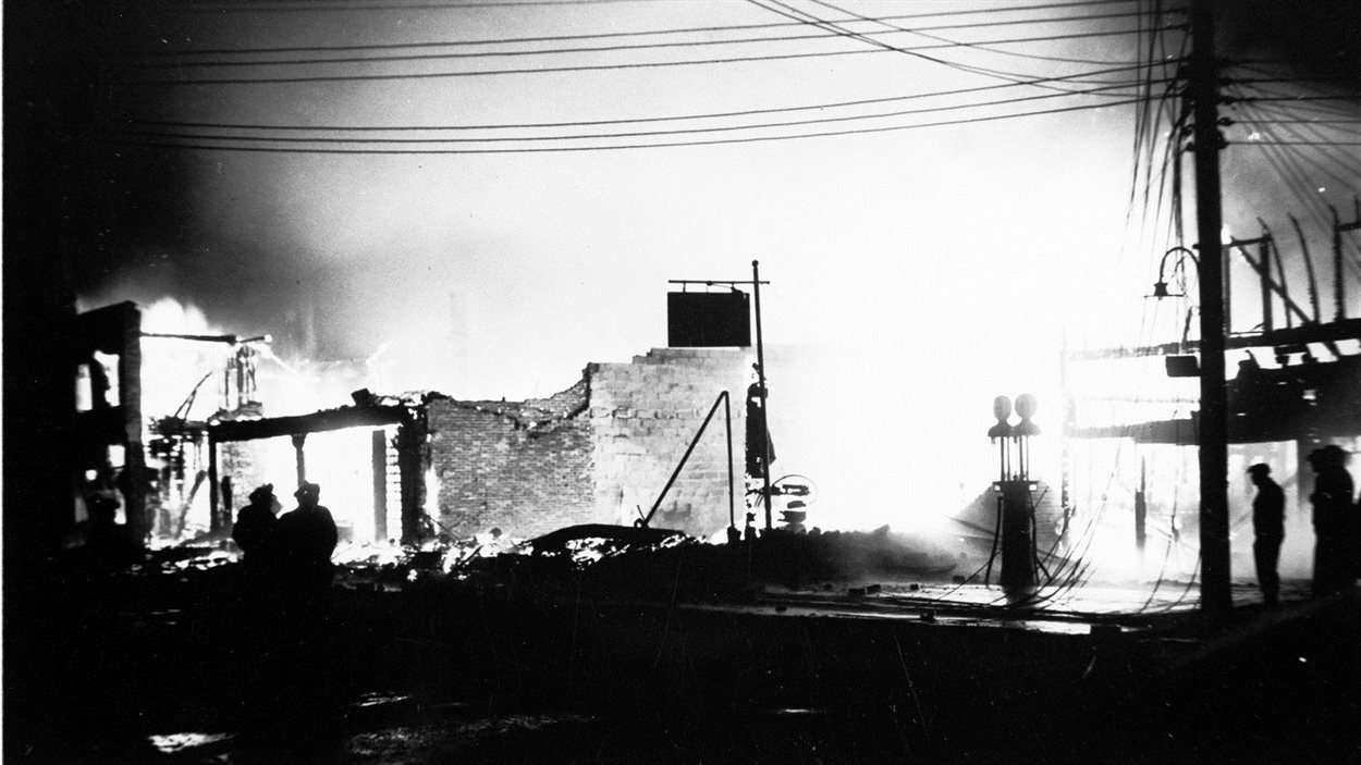 Incendie de l'hôtel Albert, à Rouyn-Noranda, en 1938