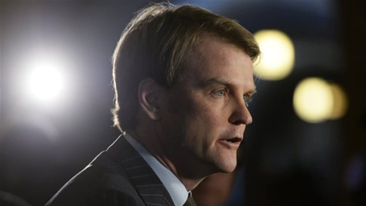L'ancien ministre conservateur Chris Alexander entend redorer son image s'il se lance dans la course à la direction du Parti conservateur.