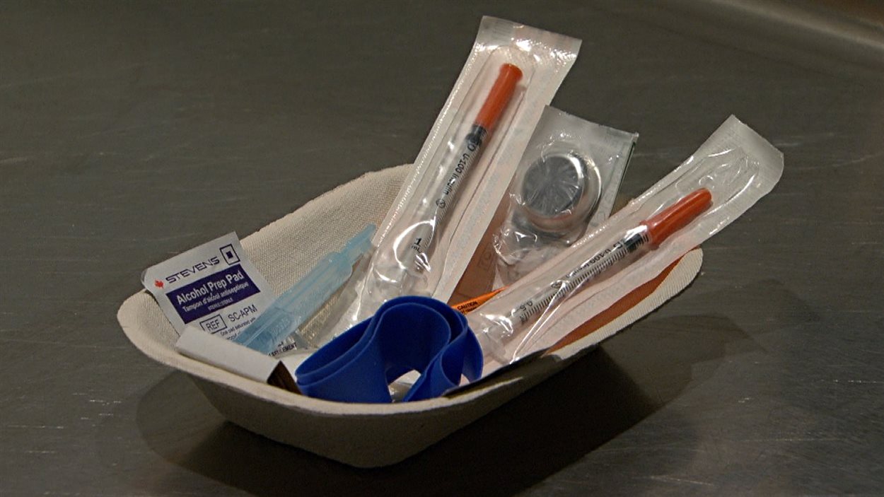 Exemples d'instruments stérilisés offerts aux toxicomanes
