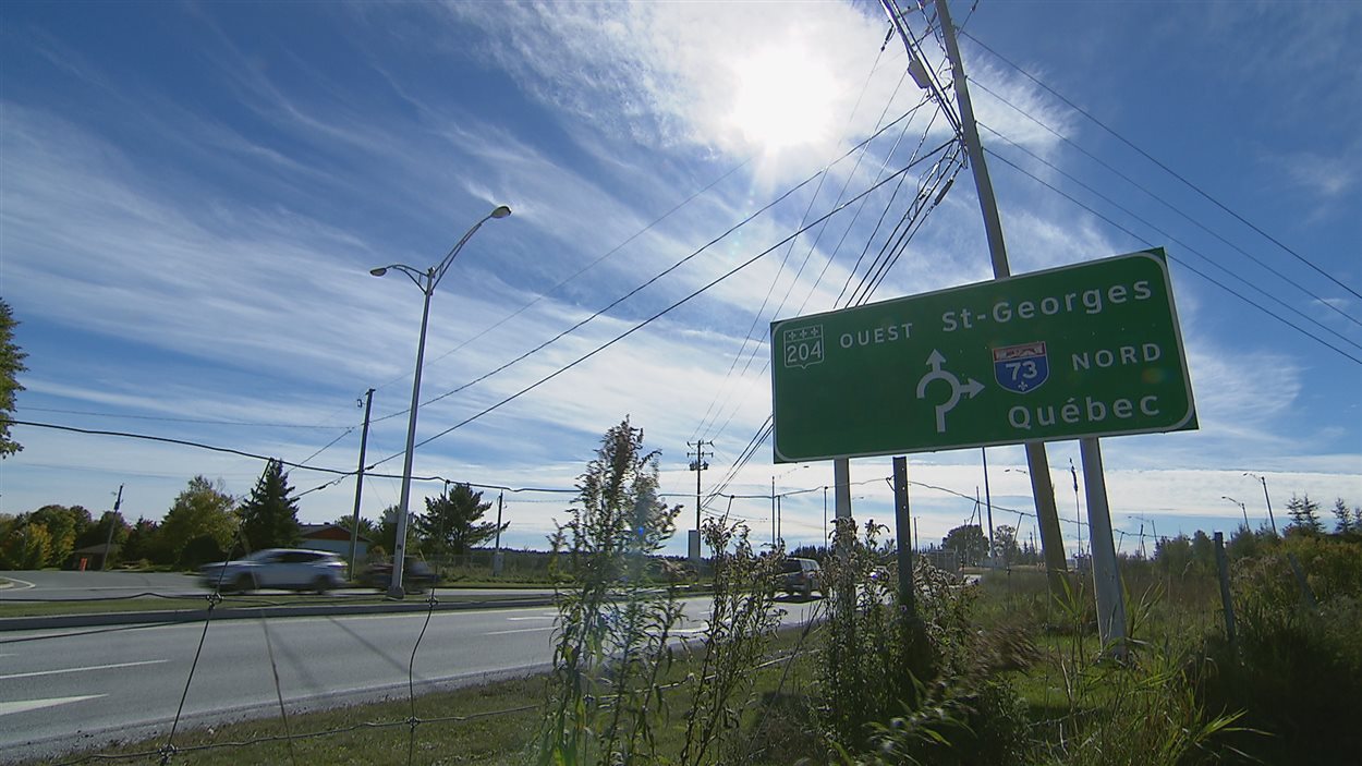 La nouveau tronçon de l'autouroute 73 est ouvert depuis vendredi.
