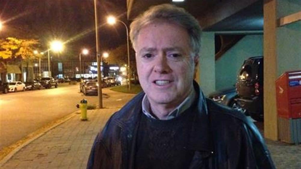 Le maire de Sarnia, Mike Bradley