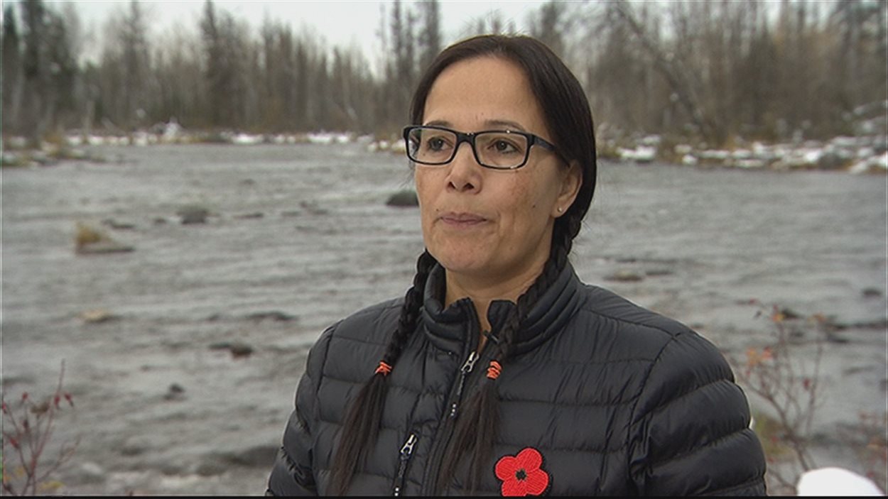 La chef de la Bande indienne de Lac la Ronge, Tammy Cook-Searson, indique que les communautés sont « sous le choc ».