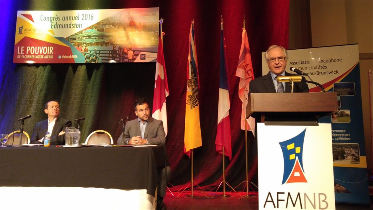 Le NouveauBrunswick veut favoriser les regroupements municipaux