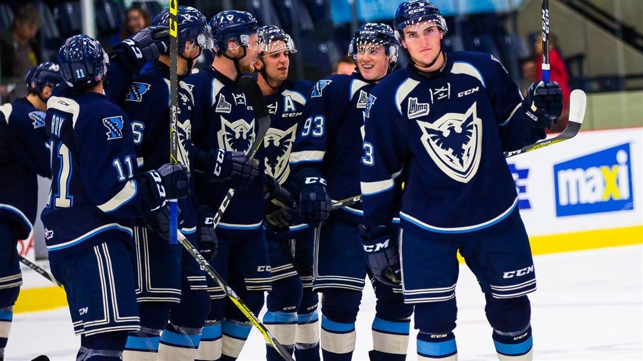 Raclée du Phoenix contre le Drakkar RadioCanada