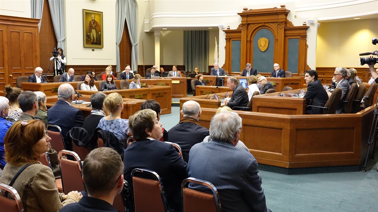 La séance du conseil municipal du 17 octobre 2016 à Sherbrooke