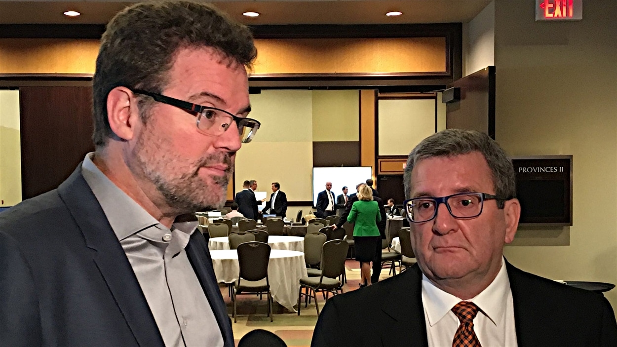 Le maire de Gatineau, Maxime Pedneaud-Jobin, et son homologue de Québec, Régis Labeaume, sont à Ottawa pour le Caucus des maires des grandes villes du Canada.