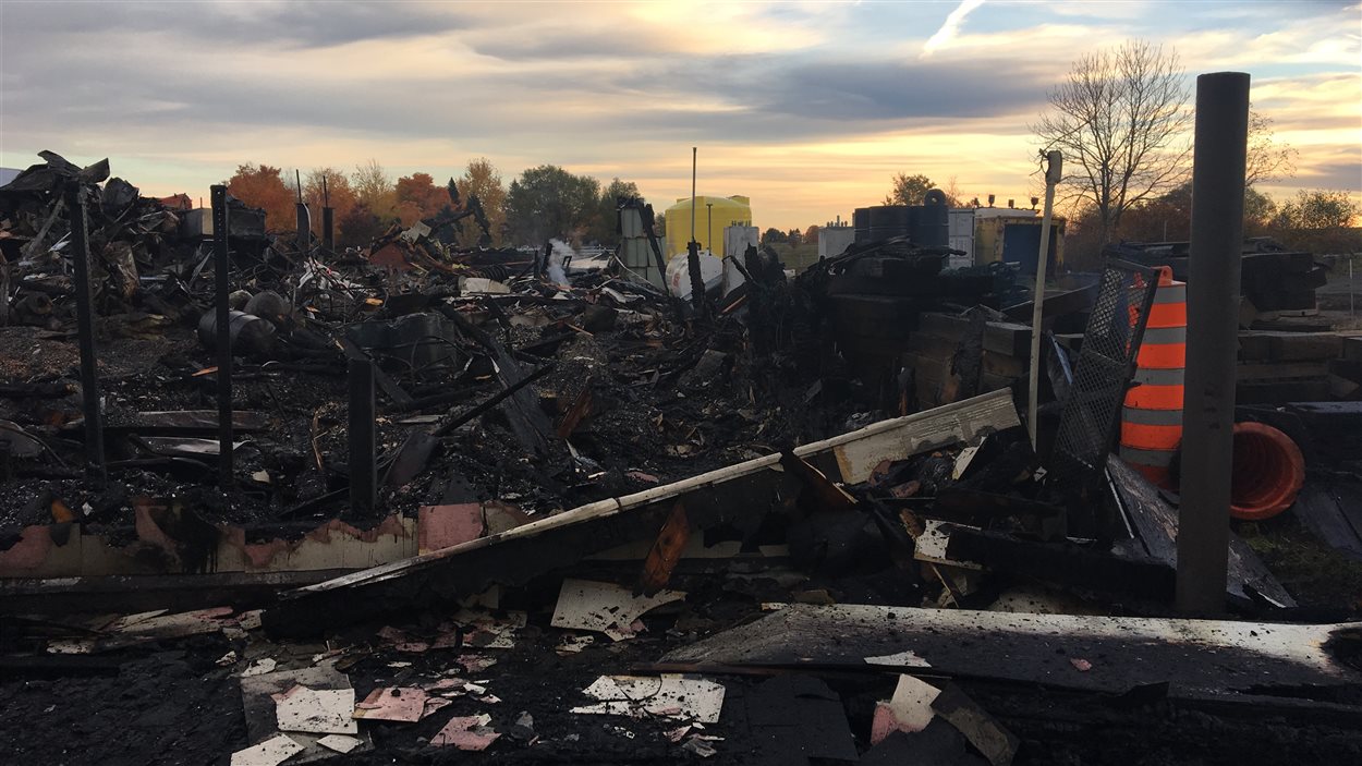 Un garage de Transports Québec rasé par les flammes dans Bellechasse