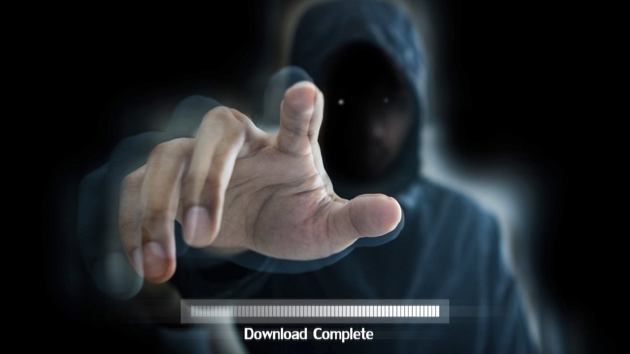 La conférence intitulée Internet et la radicalisation des jeunes : prévenir, agir et vivre ensemble suscite des questions.