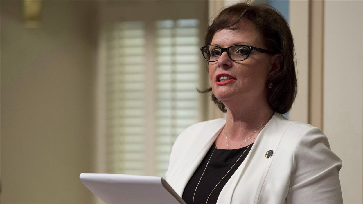 La ministre déléguée à la Santé publique, Lucie Charlebois