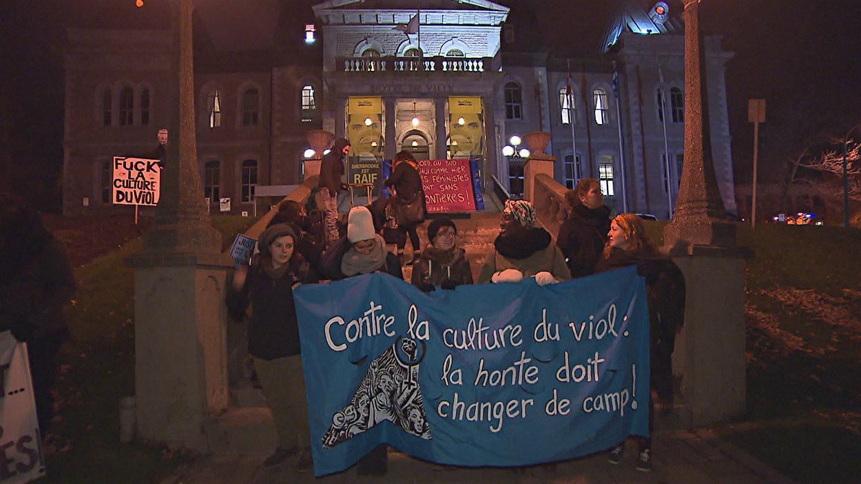 Manifestation contre la culture du viol à Sherbrooke