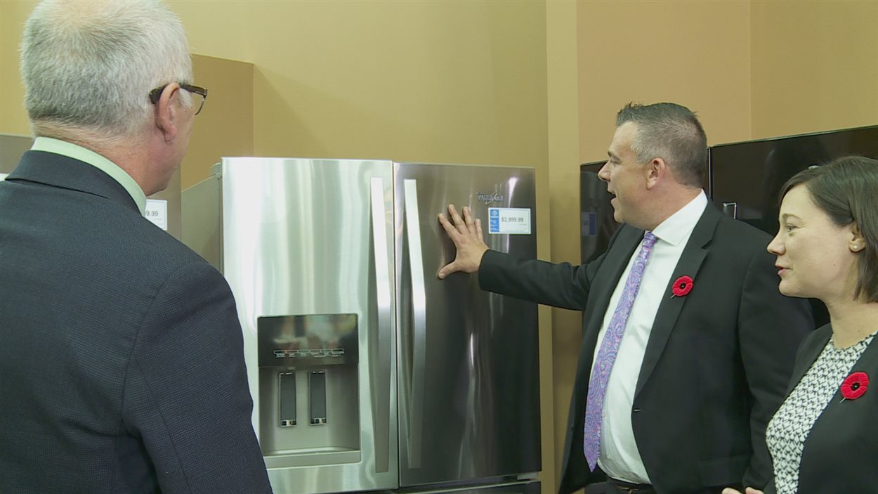 Des programmes en efficacité énergétique en Alberta favoriseront l'achat d'appareils écoénergétiques pour les particuliers et les entreprises.
