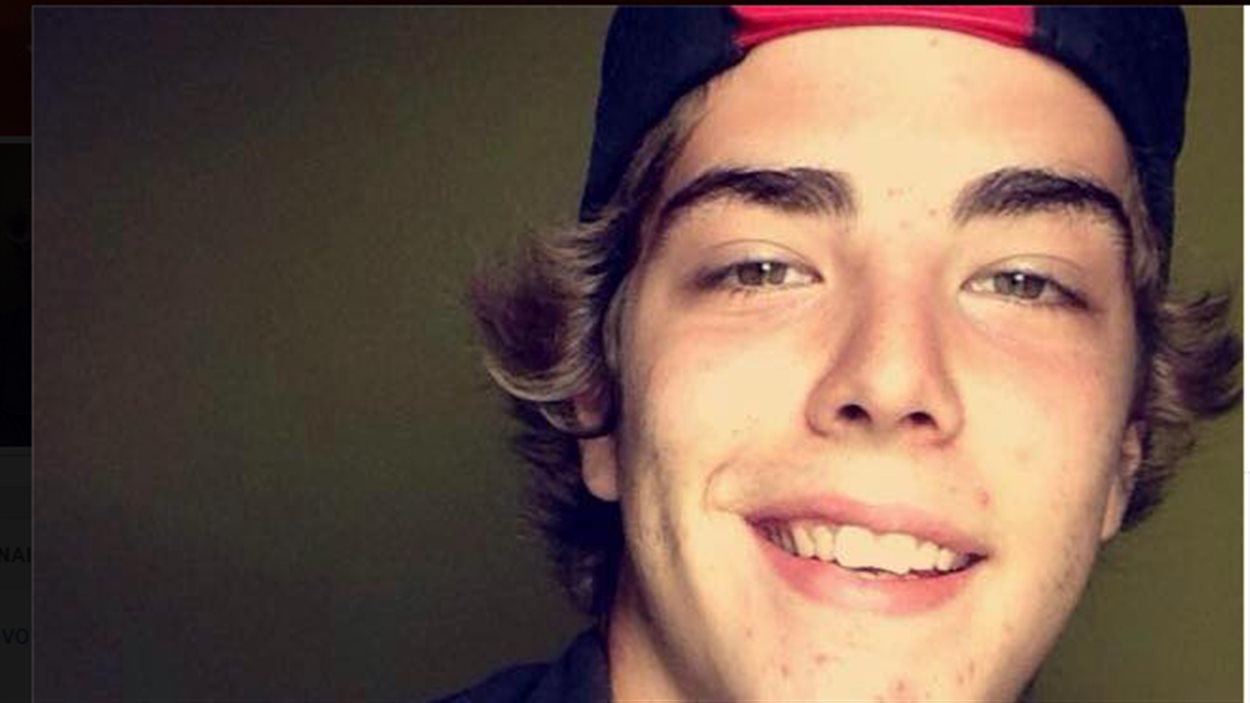 Simon Paquette, 17 ans de Saint-Prime, a été happé à mort par un automobiliste.