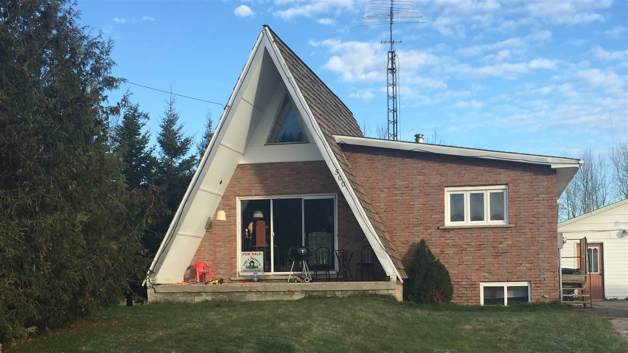 La charmante communauté de Smooth Rock Falls sur la route 11 RadioCanada