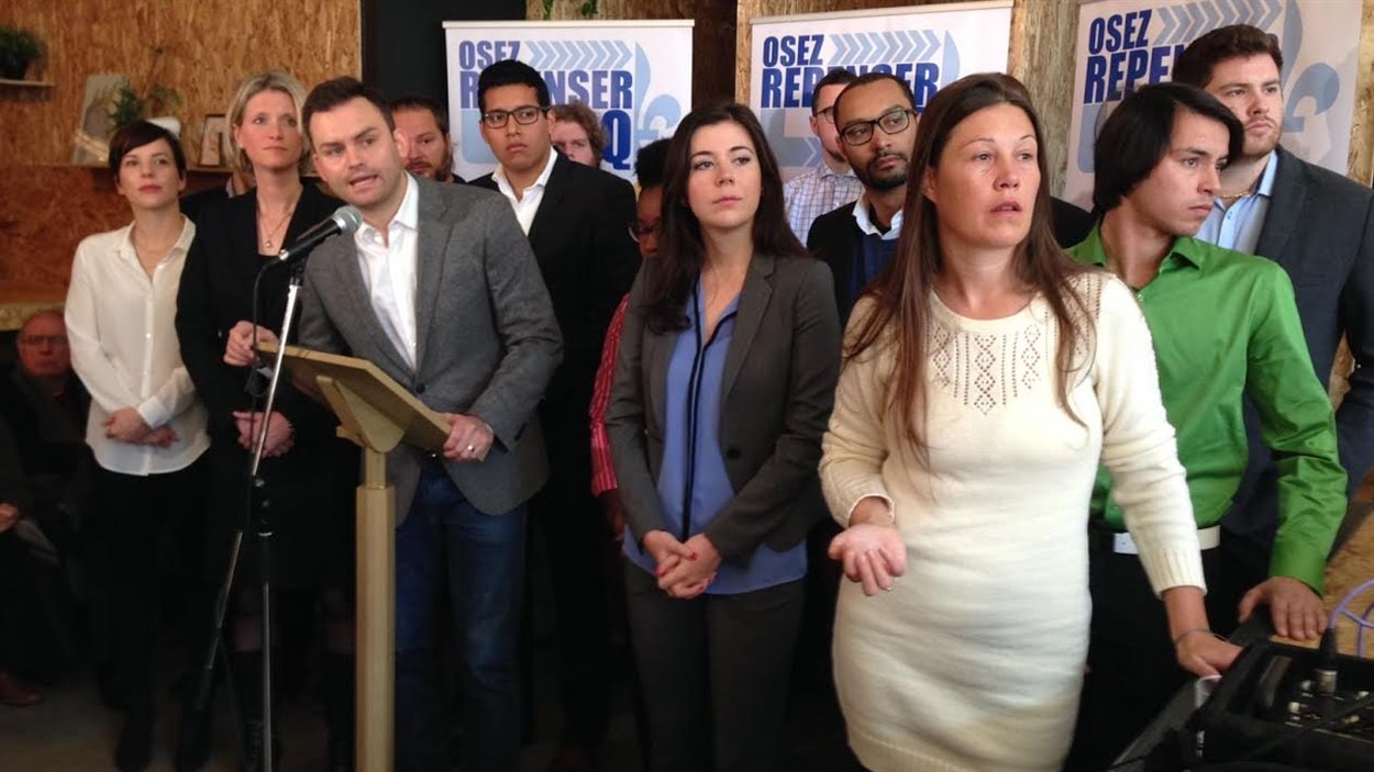 Paul St-Pierre-Plamondon (au micro) est responsable de la consultation "Osez repenser le PQ".