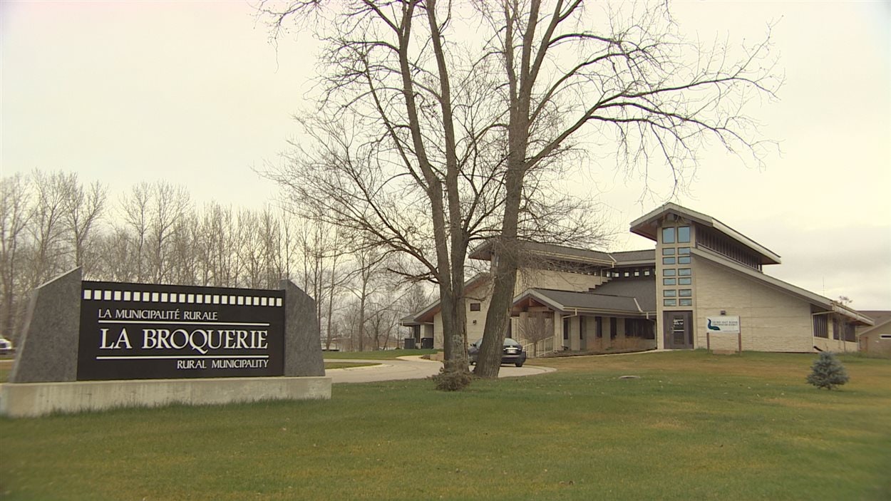 Le bâtiment de la municipalité rurale de La Broquerie