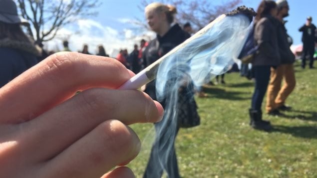 The Canadian government will set a minimum age of 18 for the recreational use of cannabis but it will be up to the provinces and territories to set their own age limits.