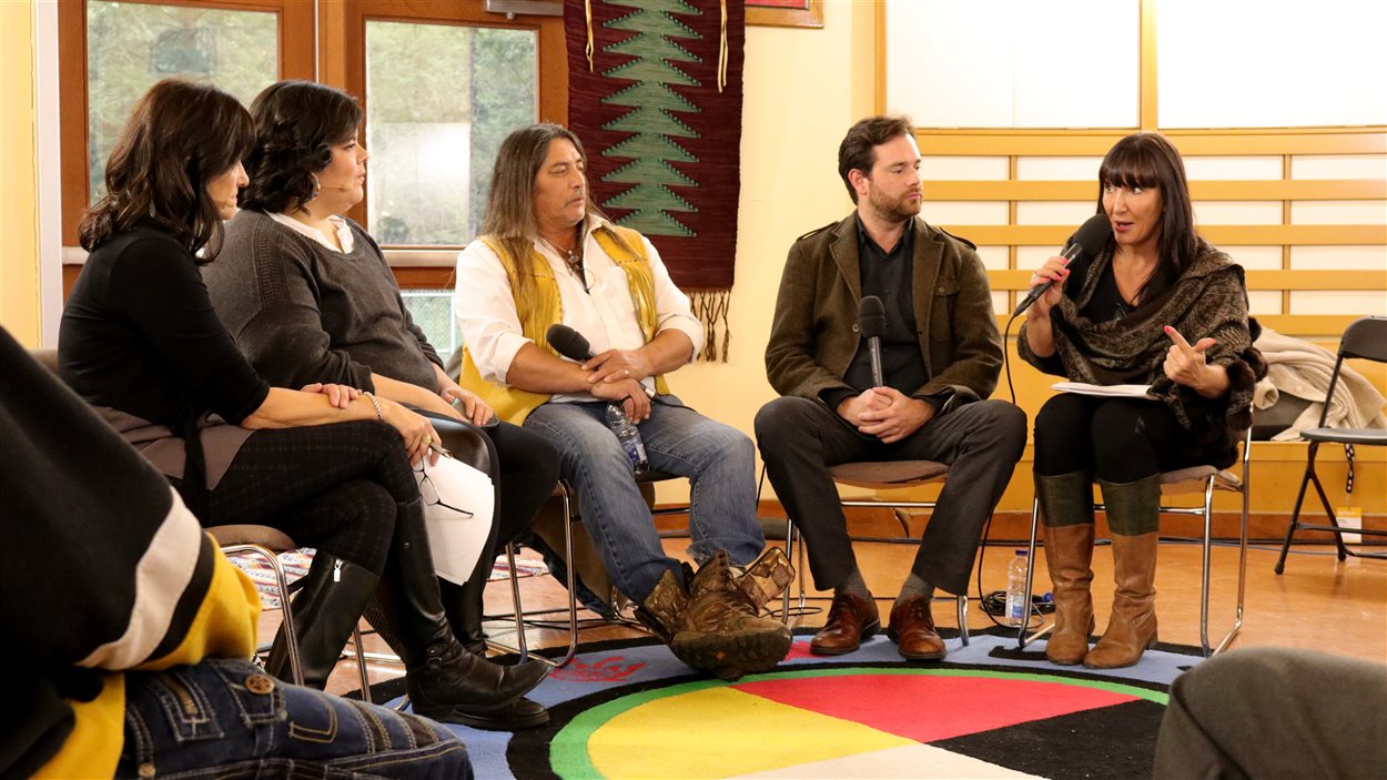 Philippe Meilleur, le directeur général de Montréal Autochtone et Nadine Saint-Louis, la fondatrice et directrice générale des Productions Feux Sacrés, se sont joints à la conversation.
