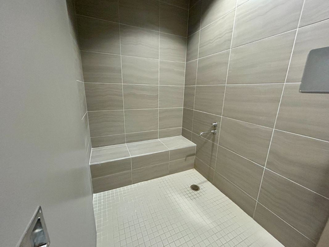 Salle de purification à l'Université Laurentienne.