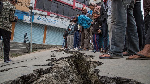 150426_1u7rb_uneprem-seisme-nepal_sn635