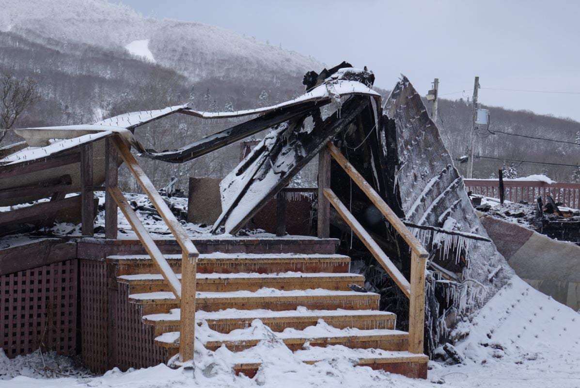 Incendie à SaintGabrieldeRimouski le brasier renaît de ses cendres