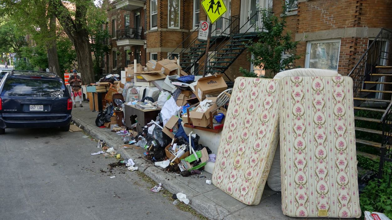 Déménagements des tonnes de déchets à Montréal Radio
